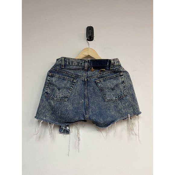80’s Levi’s Shorts - Picture 5 of 6